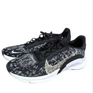 Nike Black and White Athletic Shoes